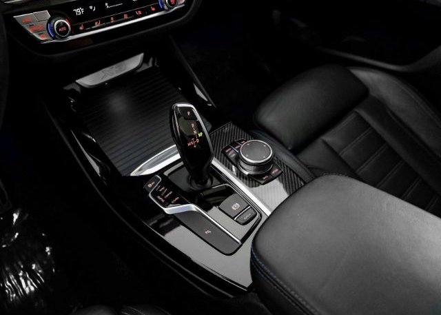 2020 BMW X3 VIN: 5UXTY3C0XLLE54747