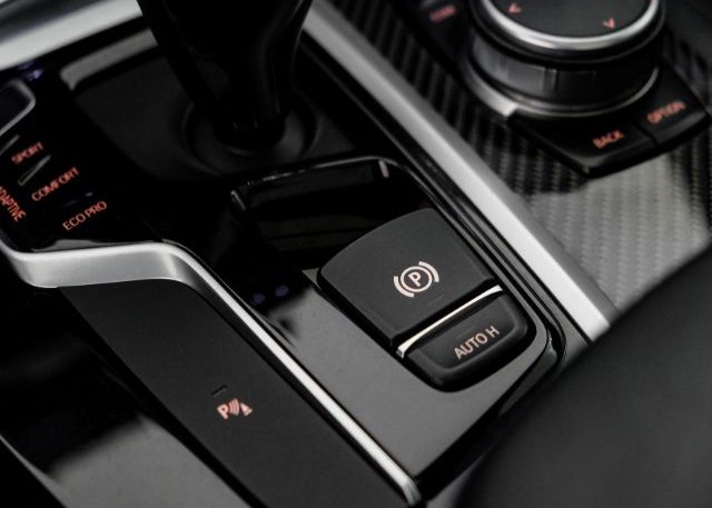 2020 BMW X3 VIN: 5UXTY3C0XLLE54747