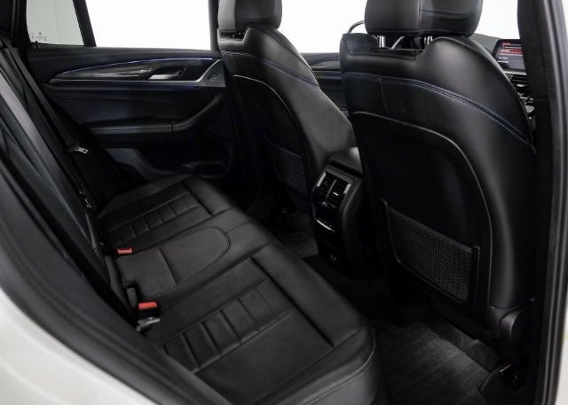 2020 BMW X3 VIN: 5UXTY3C0XLLE54747