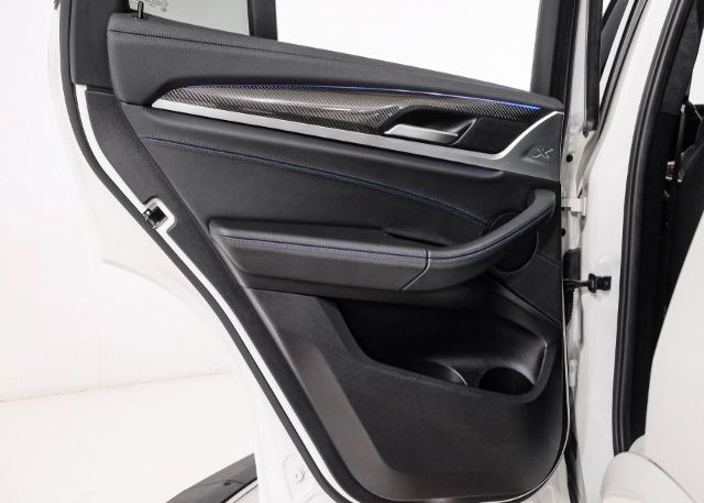 2020 BMW X3 VIN: 5UXTY3C0XLLE54747