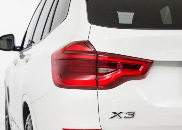 2020 BMW X3 VIN: 5UXTY3C0XLLE54747