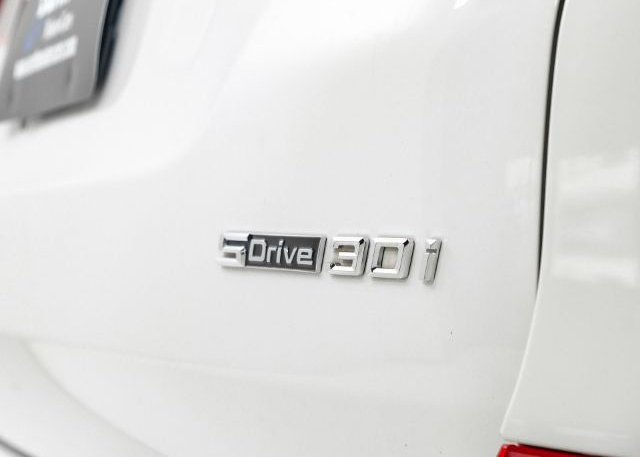 2020 BMW X3 VIN: 5UXTY3C0XLLE54747