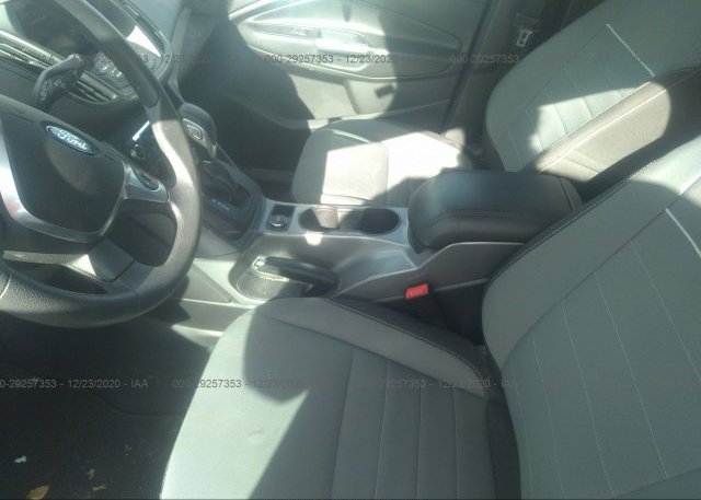 пригнать из сша 2015 FORD ESCAPE 1FMCU0GX2FUB21064