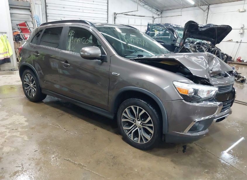 2016 MITSUBISHI OUTLANDER SPORT 2.4 SEL photo