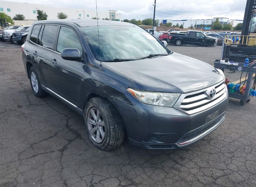 2012 TOYOTA HIGHLANDER BASE V6 photo