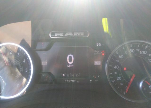 2022 RAM 1500(VIN: 1C6RREBT0NN231385