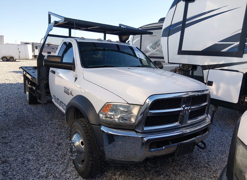 2018 RAM 5500 CHASSIS TRADESMAN/SLT photo
