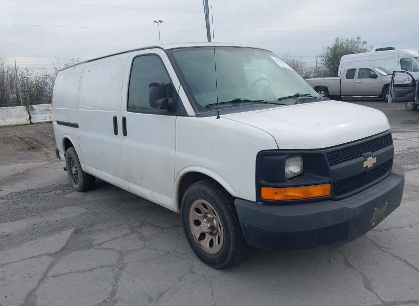 2014 CHEVROLET EXPRESS 1500 WORK VAN photo