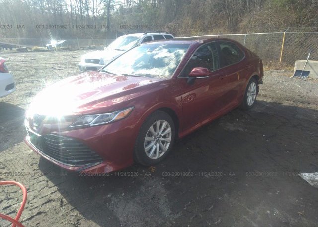 из сша 2018 TOYOTA CAMRY 4T1B11HK4JU622334