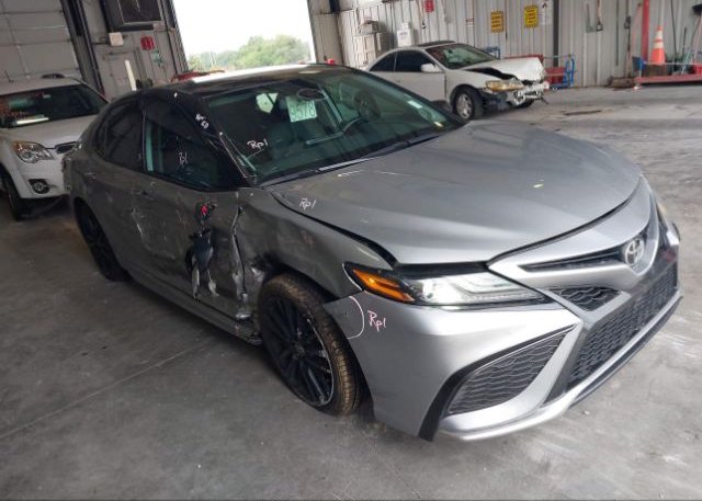 2022 TOYOTA CAMRY (VIN: 4T1KZ1AK8NU061810)
