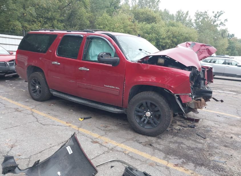 2012 GMC YUKON XL 1500 SLT photo