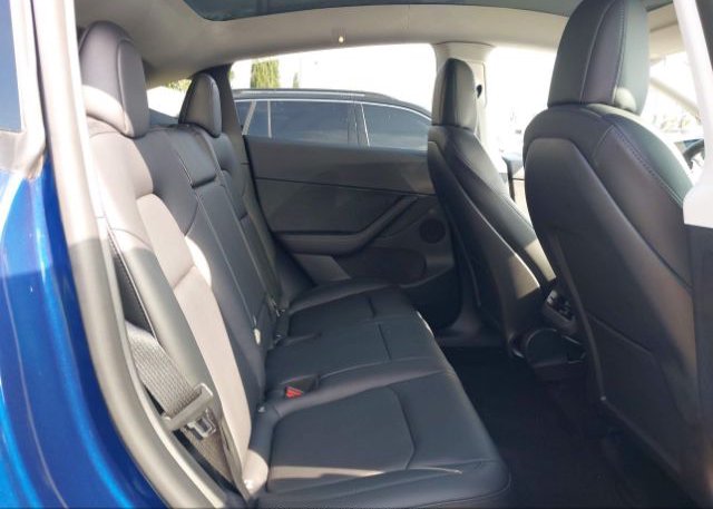 2022 TESLA MODEL Y(VIN: 7SAYGDEE0NF434621