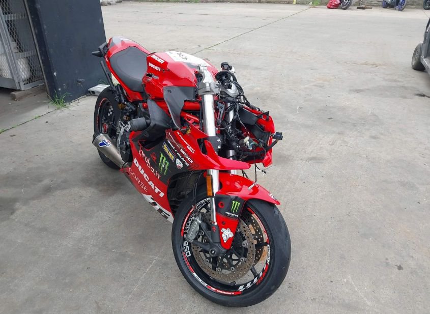 2023 DUCATI SUPERSPORT photo