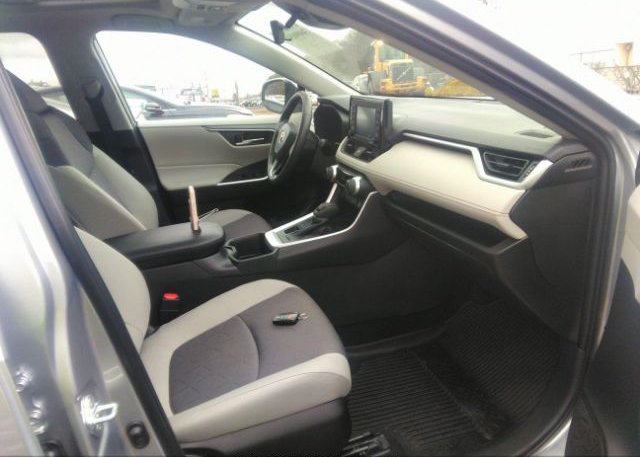 2022 TOYOTA RAV4(VIN: 2T3P1RFV2NC318547