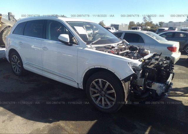 WA1LHAF72KD028808 2019 AUDI Q7