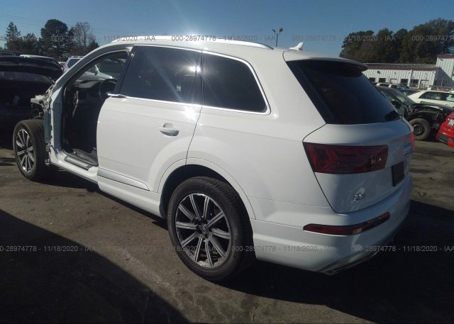 купить 2019 AUDI Q7 WA1LHAF72KD028808