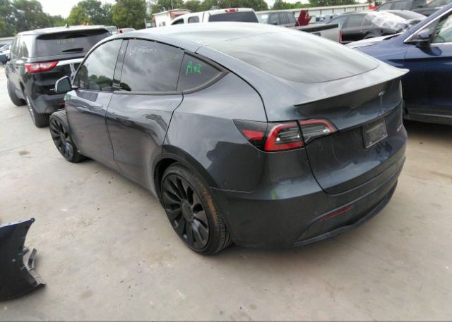 2022 TESLA MODEL Y(VIN: 7SAYGDEF8NF390182