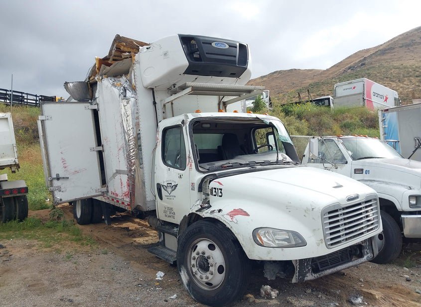 2016 Freightliner M2 photo