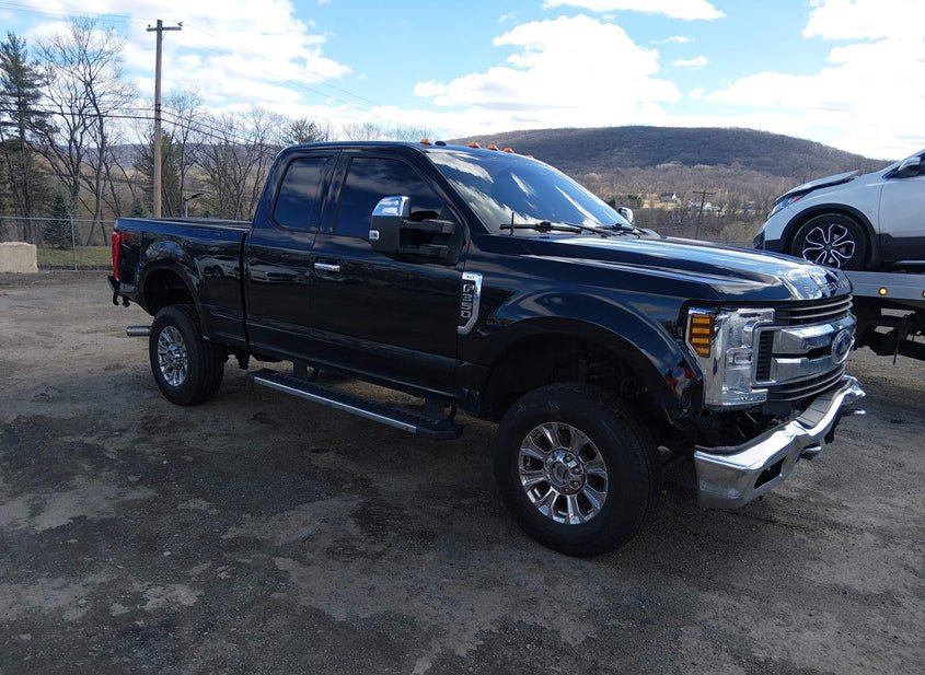 2018 Ford F-350 photo