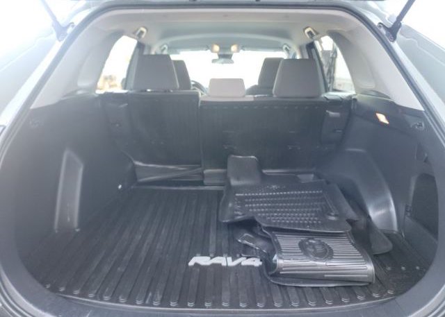 2021 TOYOTA RAV4 XLE/XLE PREMIUM (VIN: 2T3P1RFV9MW200234)
