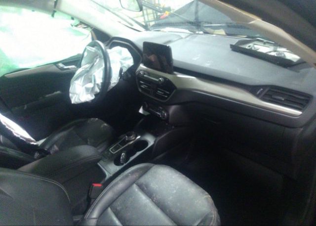 2021 FORD ESCAPE(VIN: 1FMCU9H61MUA61415