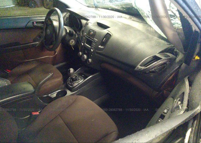 пригнать из сша 2011 KIA FORTE KNAFU4A27B5382486