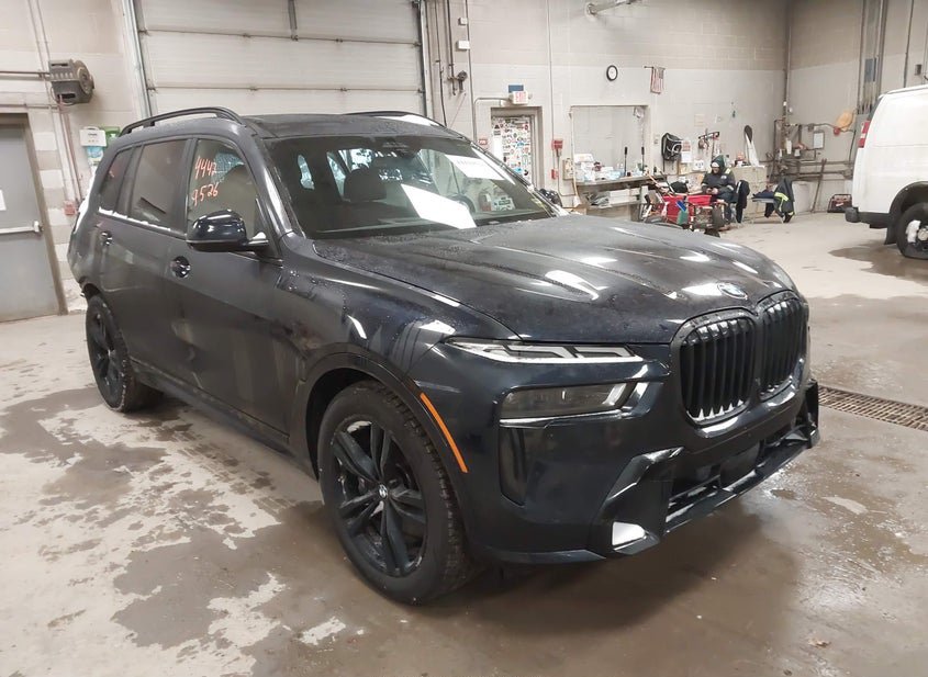 2024 BMW X7 3.0L photo