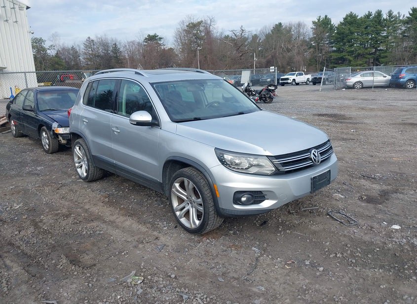 2013 Volkswagen Tiguan 2.0L photo