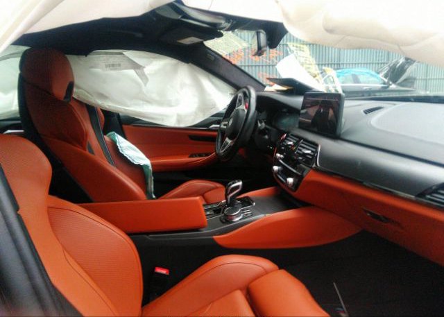 2021 BMW M5(VIN: WBS83CH0XMCH02553