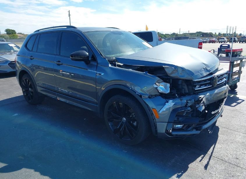 2021 VOLKSWAGEN TIGUAN 2.0T SE/2.0T SE R-LINE BLACK/2.0T SEL photo