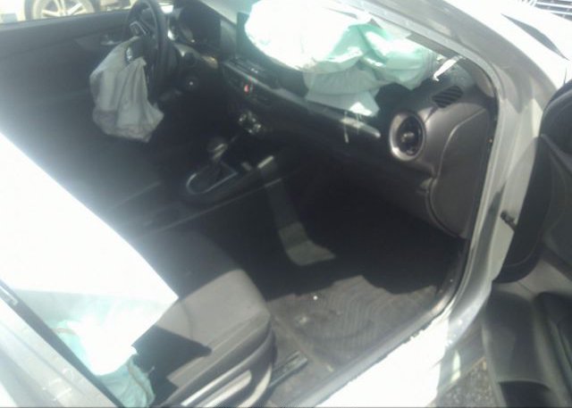 2021 KIA FORTE(VIN: 3KPF24AD0ME407553