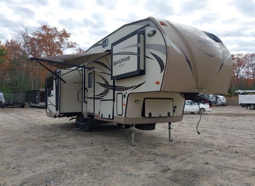 2016 FOREST RIVER ROCKWOOD photo