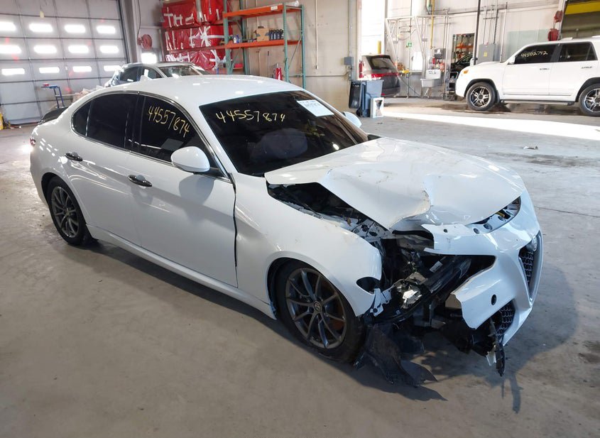 2018 Alfa Romeo Giulia 2.0L photo