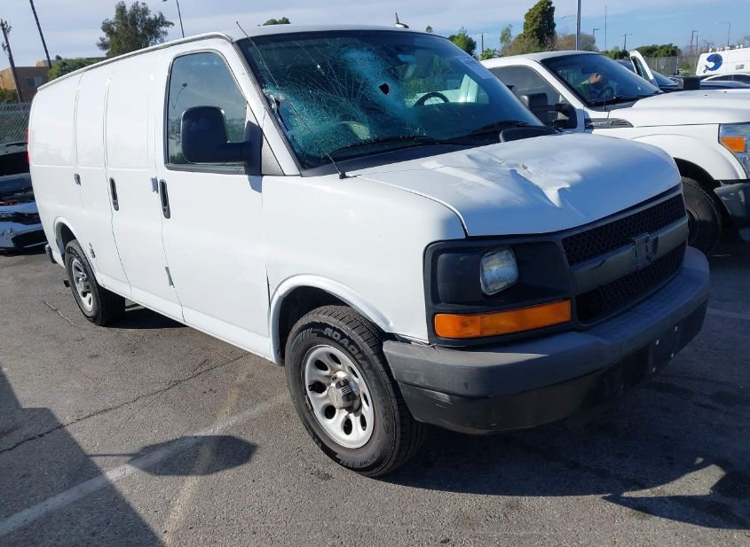 2013 CHEVROLET EXPRESS 1500 WORK VAN photo