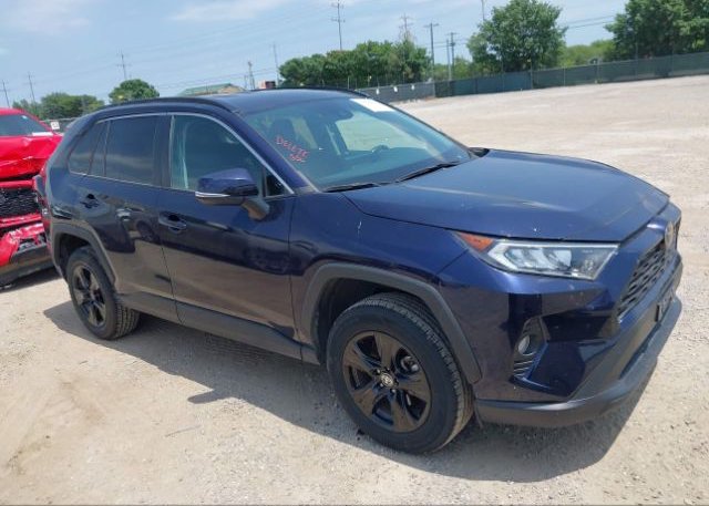 2021 TOYOTA RAV4 (VIN: 2T3P1RFV2MW202102)