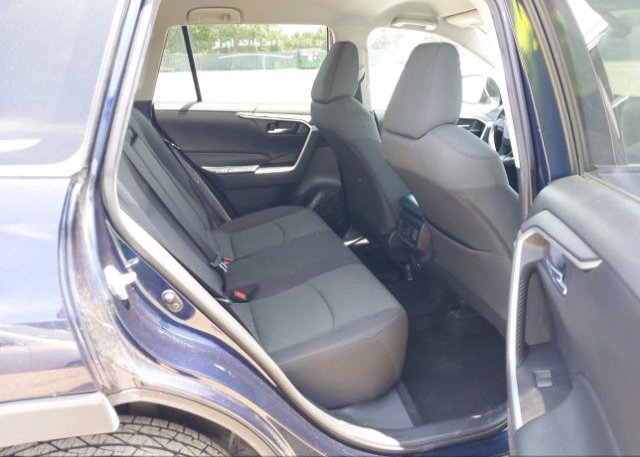 2021 TOYOTA RAV4(VIN: 2T3P1RFV2MW202102