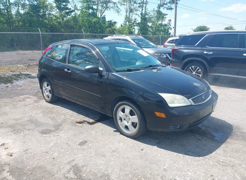 2005 Ford Focus 2.0L photo