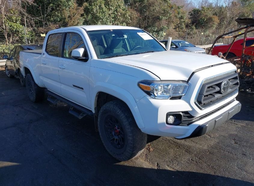 2022 TOYOTA TACOMA SR5 V6 photo