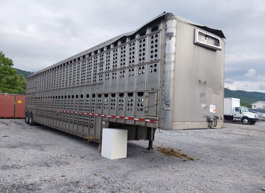 2014 M H Eby Trailers Livestock photo