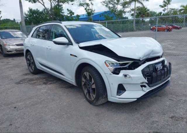 2022 AUDI E-TRON(VIN: WA1AAAGE4NB007323