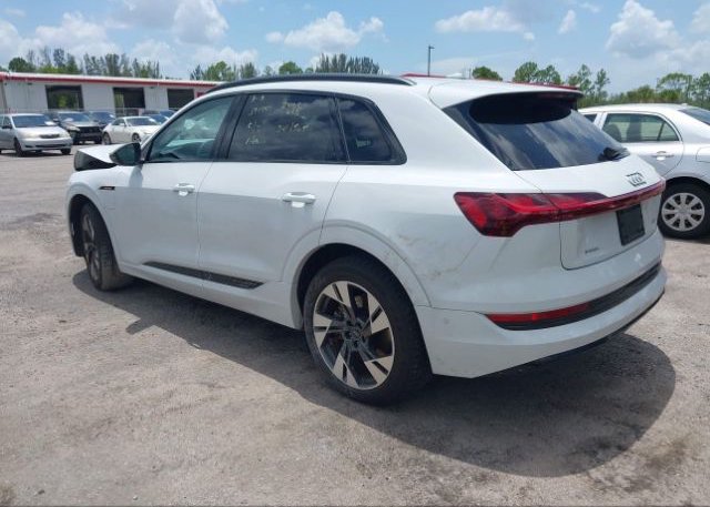 2022 AUDI E-TRON(VIN: WA1AAAGE4NB007323