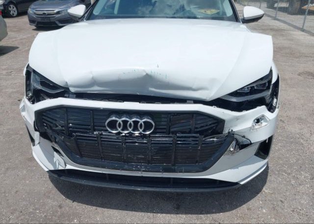 2022 AUDI E-TRON(VIN: WA1AAAGE4NB007323