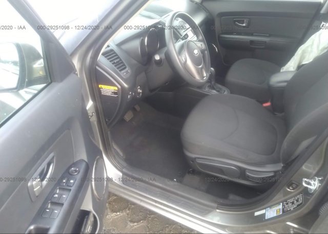 пригнать из сша 2011 KIA SOUL KNDJT2A28B7235571