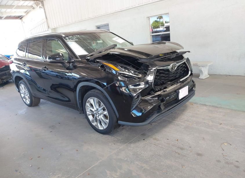 2020 TOYOTA HIGHLANDER LIMITED photo