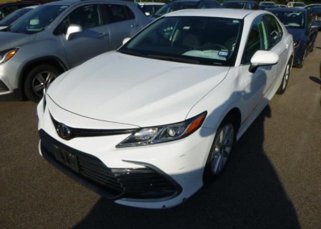 2022 TOYOTA CAMRY (VIN: 4T1C11AK1NU499032)