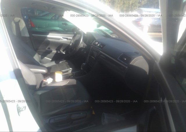 пригнать из сша 2016 VOLKSWAGEN PASSAT 1VWBT7A31GC025030