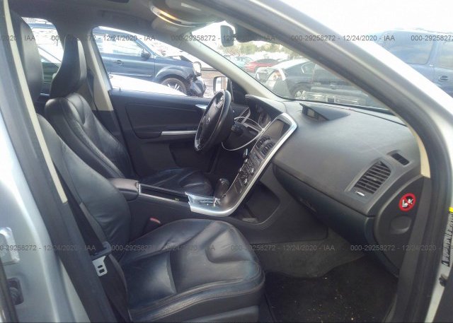 пригнать из сша 2010 VOLVO XC60 YV4982DL0A2081696
