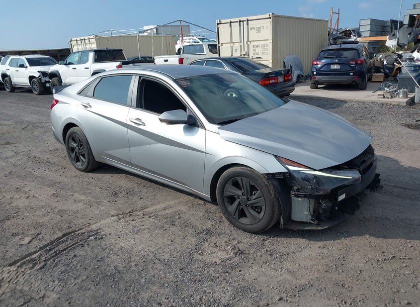 2021 Hyundai Elantra 2.0L photo