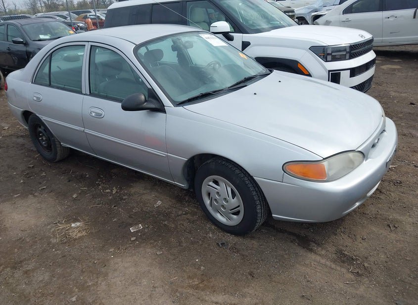 1999 Ford Escort 2.0L photo