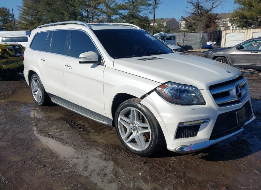 2014 MERCEDES-BENZ GL 550 4MATIC photo